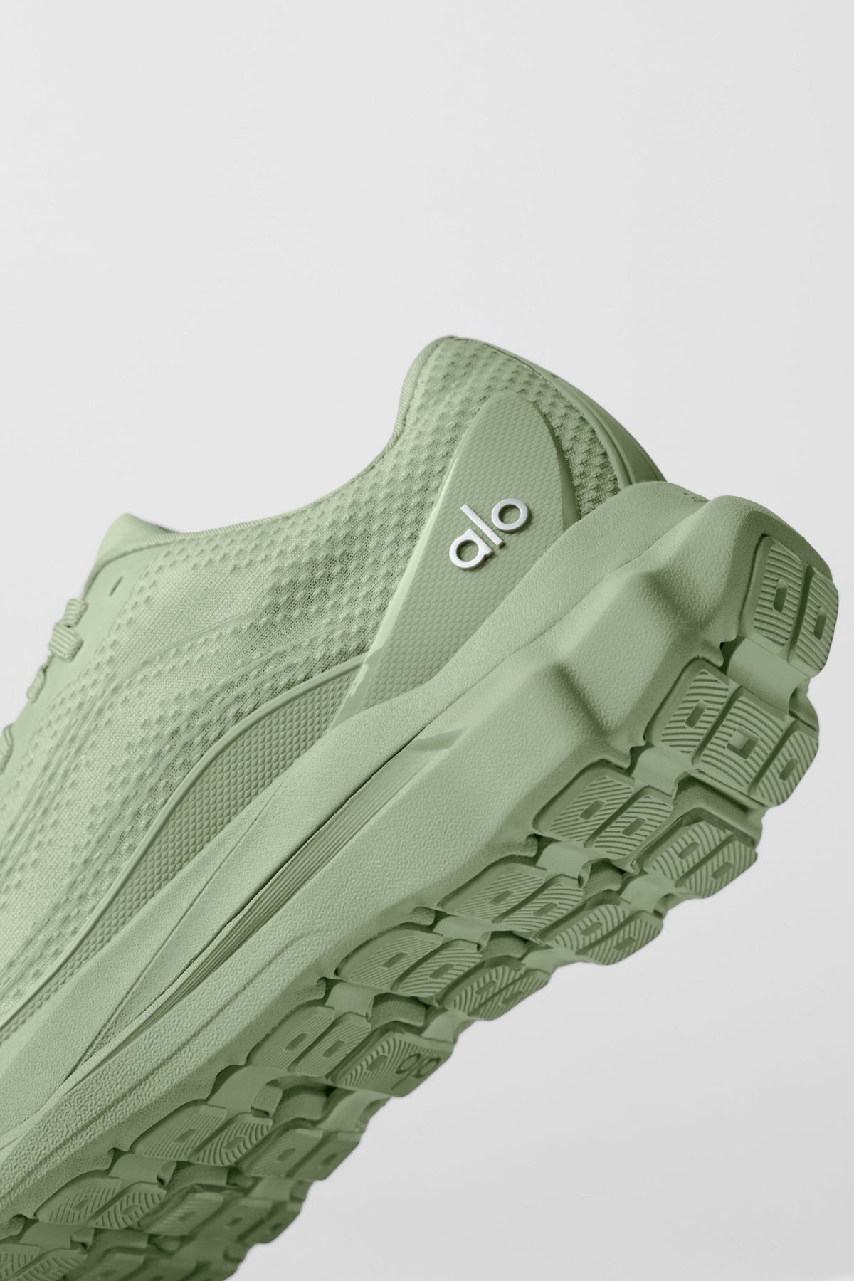 ALO Runner (Unisex) - Dune Grass